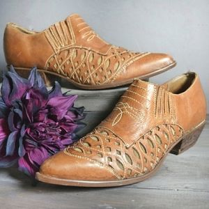 Cut Out Western Leather Ankle Cowboy Boots